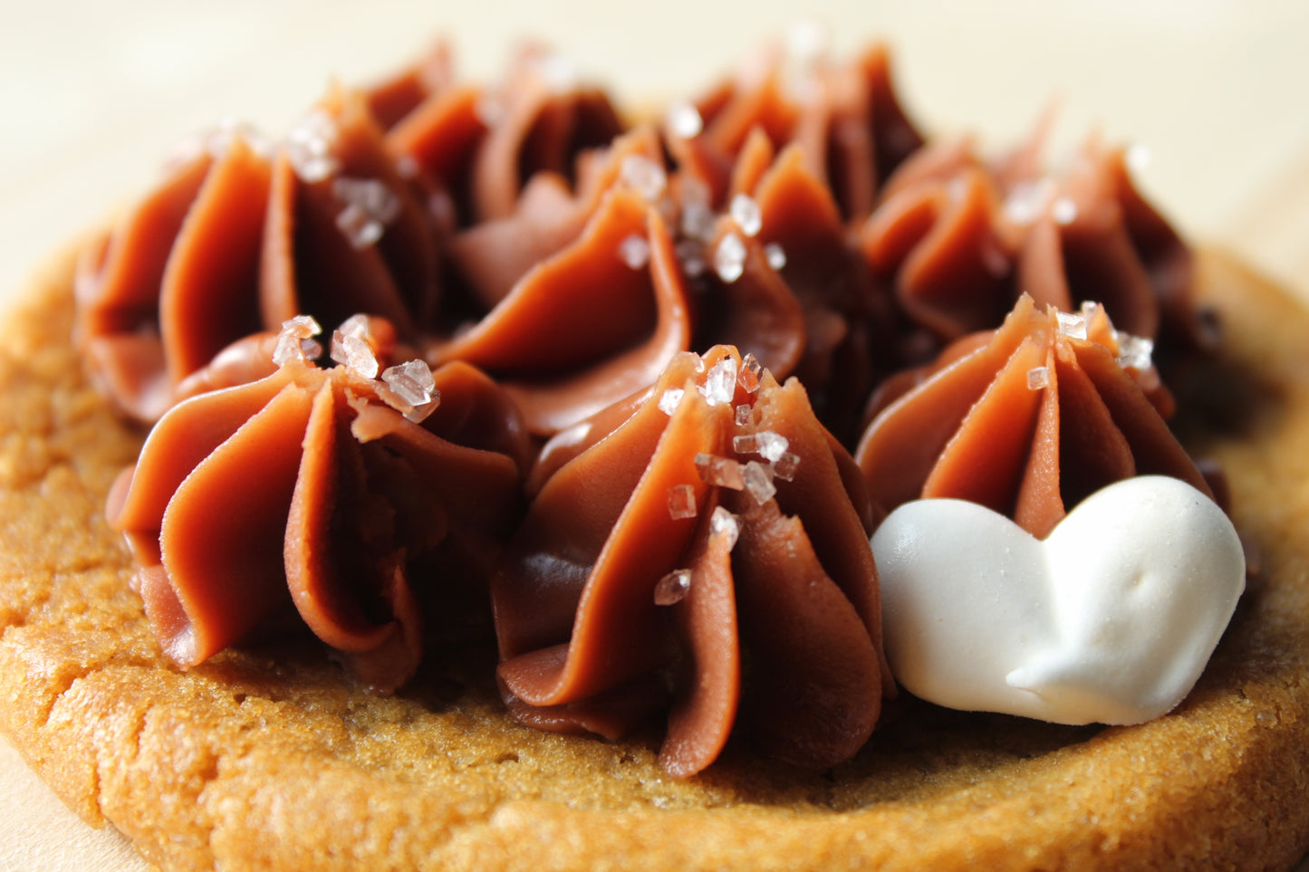 Milk chocolate & honey